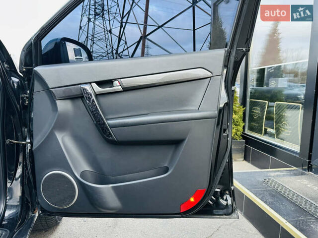 Чорний Шевроле Каптіва, об'ємом двигуна 1.99 л та пробігом 225 тис. км за 8600 $, фото 24 на Automoto.ua