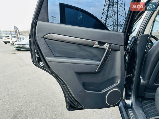 Чорний Шевроле Каптіва, об'ємом двигуна 1.99 л та пробігом 225 тис. км за 8600 $, фото 16 на Automoto.ua