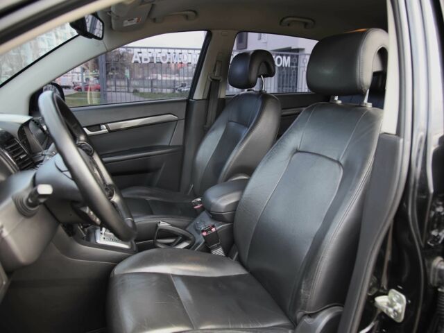 Черный Шевроле Каптива, объемом двигателя 2 л и пробегом 215 тыс. км за 8400 $, фото 6 на Automoto.ua