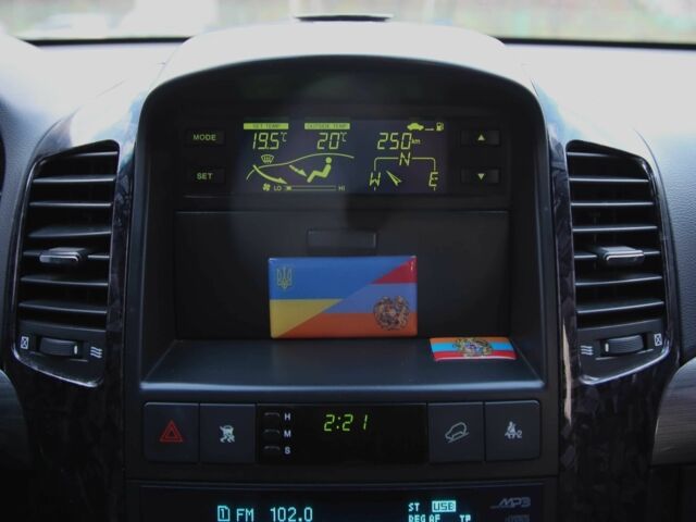 Черный Шевроле Каптива, объемом двигателя 2 л и пробегом 215 тыс. км за 8400 $, фото 13 на Automoto.ua