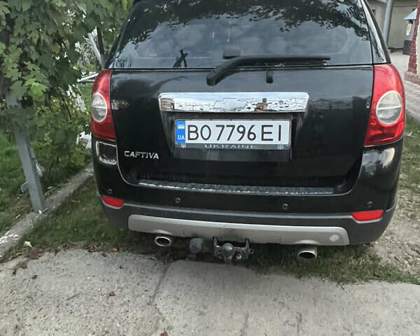 Черный Шевроле Каптива, объемом двигателя 2 л и пробегом 239 тыс. км за 7800 $, фото 2 на Automoto.ua