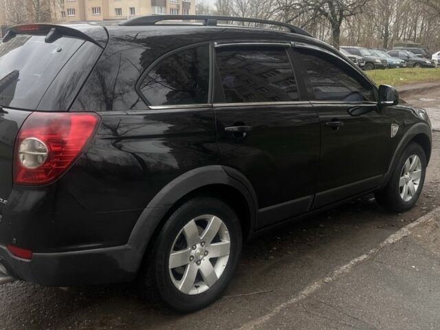 Шевроле Каптива 2007 в Сумах на Automoto.ua Черный Шевроле Каптива, объемом двигателя 2.4 л и пробегом 185 тыс. км за 8000 $, фото 4 на Automoto.ua