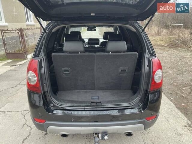 Черный Шевроле Каптива, объемом двигателя 2 л и пробегом 230 тыс. км за 8200 $, фото 3 на Automoto.ua