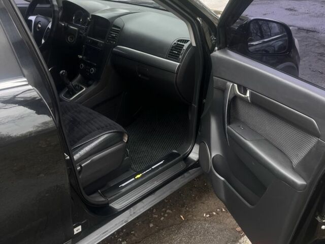 Шевроле Каптива 2007 в Сумах на Automoto.ua Черный Шевроле Каптива, объемом двигателя 2.4 л и пробегом 185 тыс. км за 8000 $, фото 5 на Automoto.ua