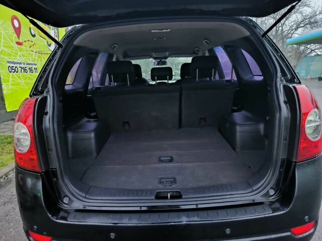 Черный Шевроле Каптива, объемом двигателя 2.4 л и пробегом 285 тыс. км за 6450 $, фото 16 на Automoto.ua