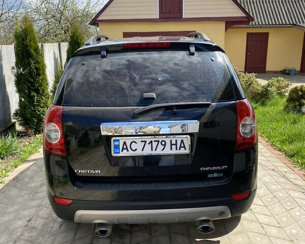 Черный Шевроле Каптива, объемом двигателя 2.41 л и пробегом 302 тыс. км за 7000 $, фото 4 на Automoto.ua
