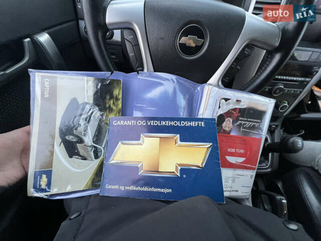 Черный Шевроле Каптива, объемом двигателя 1.99 л и пробегом 277 тыс. км за 8750 $, фото 9 на Automoto.ua