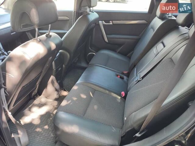 Чорний Шевроле Каптіва, об'ємом двигуна 2 л та пробігом 317 тис. км за 7000 $, фото 11 на Automoto.ua