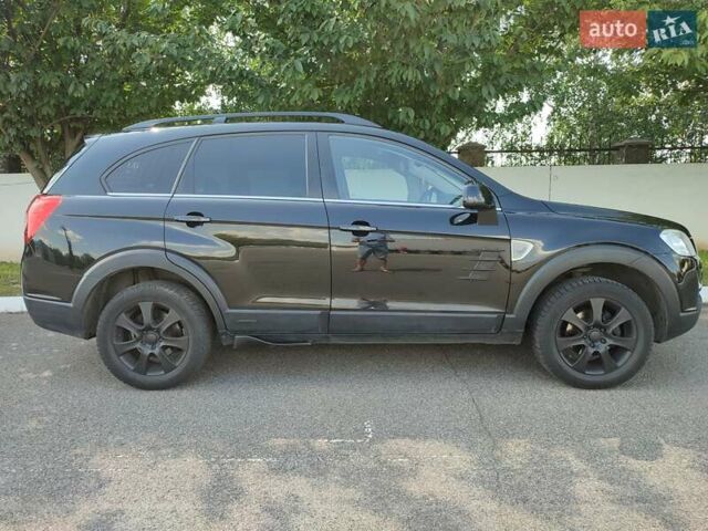 Чорний Шевроле Каптіва, об'ємом двигуна 2 л та пробігом 317 тис. км за 7000 $, фото 3 на Automoto.ua