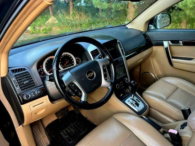 Чорний Шевроле Каптіва, об'ємом двигуна 2 л та пробігом 270 тис. км за 4750 $, фото 6 на Automoto.ua