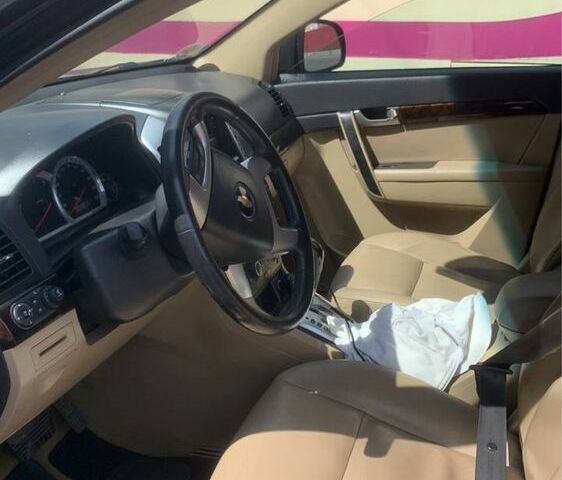 Черный Шевроле Каптива, объемом двигателя 2 л и пробегом 250 тыс. км за 6950 $, фото 5 на Automoto.ua