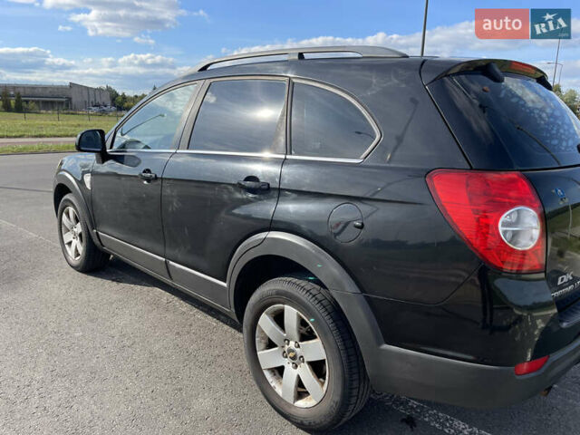 Чорний Шевроле Каптіва, об'ємом двигуна 2 л та пробігом 143 тис. км за 4850 $, фото 3 на Automoto.ua