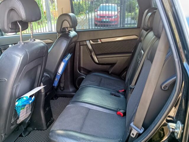 Чорний Шевроле Каптіва, об'ємом двигуна 2 л та пробігом 293 тис. км за 5464 $, фото 6 на Automoto.ua