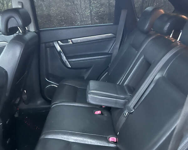 Черный Шевроле Каптива, объемом двигателя 1.99 л и пробегом 324 тыс. км за 7800 $, фото 19 на Automoto.ua