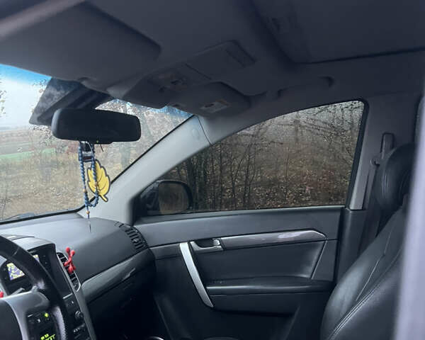 Черный Шевроле Каптива, объемом двигателя 1.99 л и пробегом 324 тыс. км за 7800 $, фото 17 на Automoto.ua