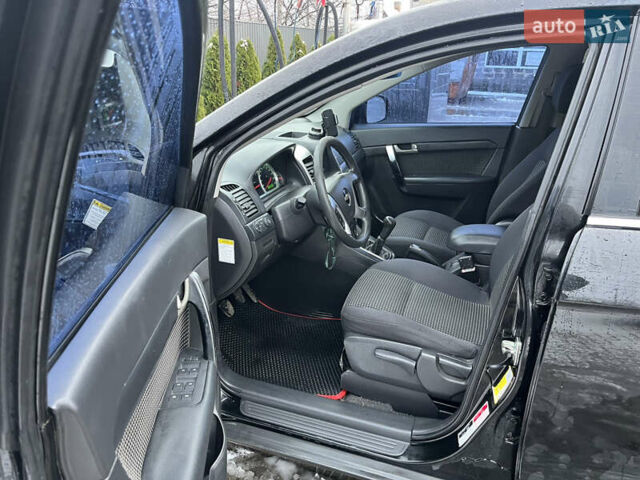 Чорний Шевроле Каптіва, об'ємом двигуна 1.99 л та пробігом 308 тис. км за 8200 $, фото 9 на Automoto.ua