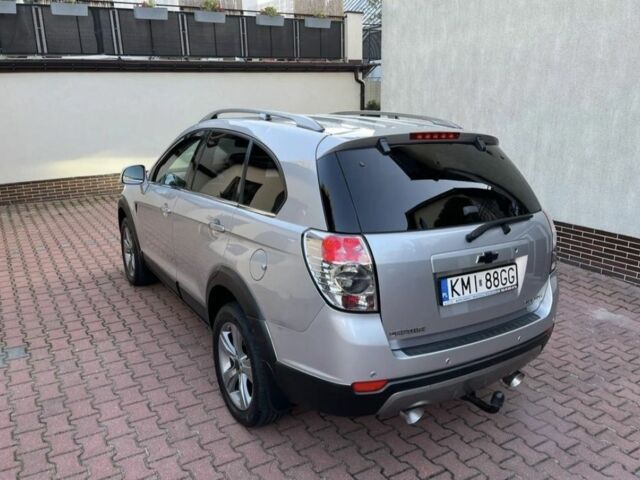 Чорний Шевроле Каптіва, об'ємом двигуна 2 л та пробігом 214 тис. км за 3900 $, фото 2 на Automoto.ua