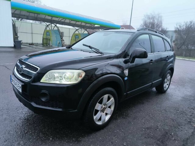 Черный Шевроле Каптива, объемом двигателя 2.4 л и пробегом 285 тыс. км за 6450 $, фото 2 на Automoto.ua