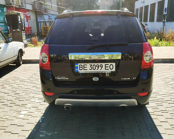 Черный Шевроле Каптива, объемом двигателя 2 л и пробегом 259 тыс. км за 6000 $, фото 3 на Automoto.ua