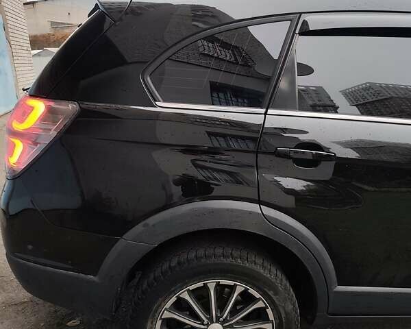 Чорний Шевроле Каптіва, об'ємом двигуна 2.41 л та пробігом 159 тис. км за 8900 $, фото 2 на Automoto.ua