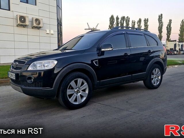 Черный Шевроле Каптива, объемом двигателя 3.2 л и пробегом 260 тыс. км за 7800 $, фото 2 на Automoto.ua