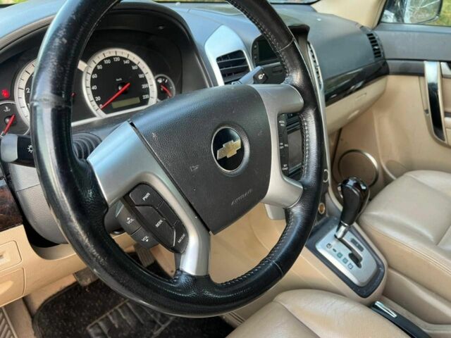 Чорний Шевроле Каптіва, об'ємом двигуна 2 л та пробігом 270 тис. км за 4750 $, фото 2 на Automoto.ua