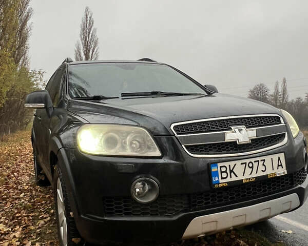 Черный Шевроле Каптива, объемом двигателя 1.99 л и пробегом 324 тыс. км за 7800 $, фото 16 на Automoto.ua