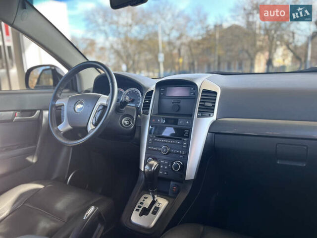 Черный Шевроле Каптива, объемом двигателя 1.99 л и пробегом 212 тыс. км за 9299 $, фото 10 на Automoto.ua