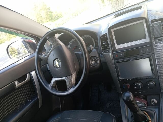 Черный Шевроле Каптива, объемом двигателя 2.4 л и пробегом 230 тыс. км за 7500 $, фото 3 на Automoto.ua