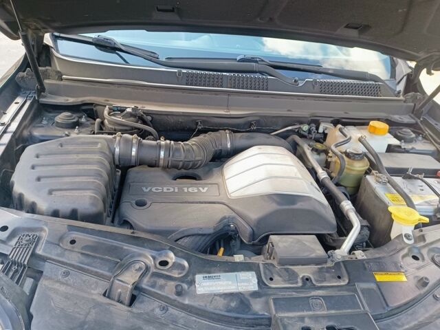 Чорний Шевроле Каптіва, об'ємом двигуна 2 л та пробігом 293 тис. км за 5464 $, фото 4 на Automoto.ua