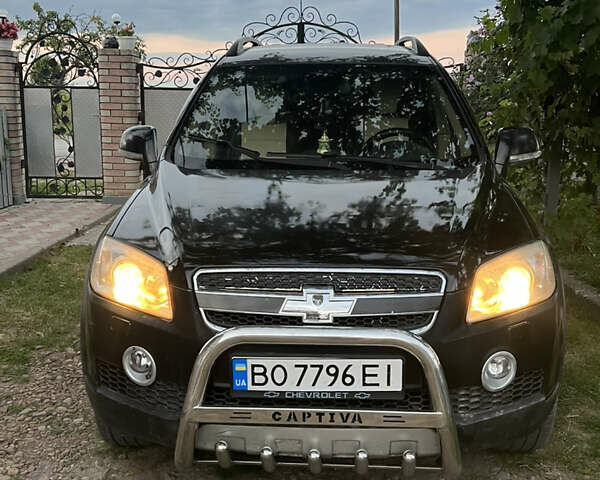 Черный Шевроле Каптива, объемом двигателя 2 л и пробегом 239 тыс. км за 7800 $, фото 3 на Automoto.ua