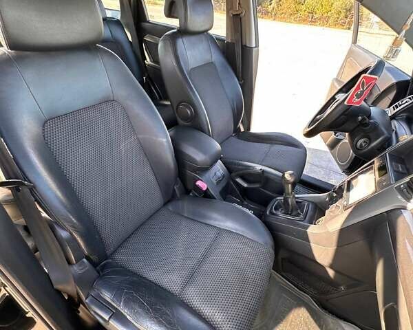 Чорний Шевроле Каптіва, об'ємом двигуна 2.41 л та пробігом 308 тис. км за 6800 $, фото 3 на Automoto.ua