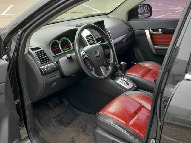 Черный Шевроле Каптива, объемом двигателя 2 л и пробегом 79 тыс. км за 7999 $, фото 10 на Automoto.ua