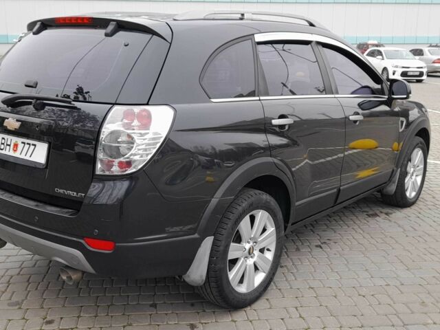 Черный Шевроле Каптива, объемом двигателя 2 л и пробегом 79 тыс. км за 7999 $, фото 4 на Automoto.ua