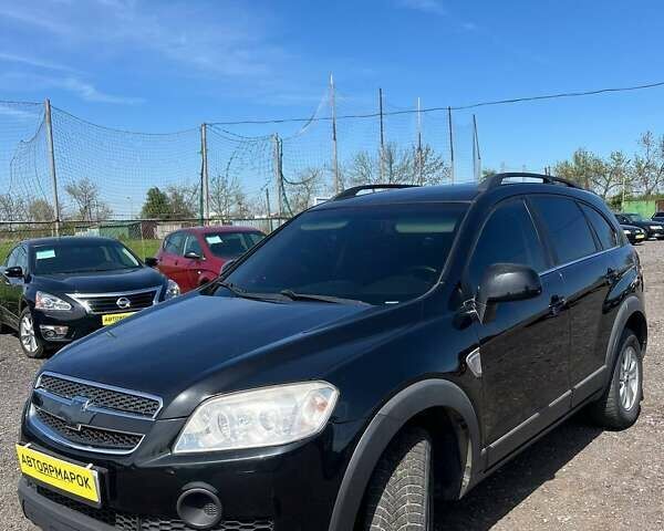 Черный Шевроле Каптива, объемом двигателя 2.41 л и пробегом 221 тыс. км за 6990 $, фото 2 на Automoto.ua