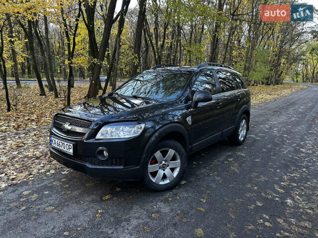 Черный Шевроле Каптива, объемом двигателя 2.4 л и пробегом 205 тыс. км за 8000 $, фото 18 на Automoto.ua