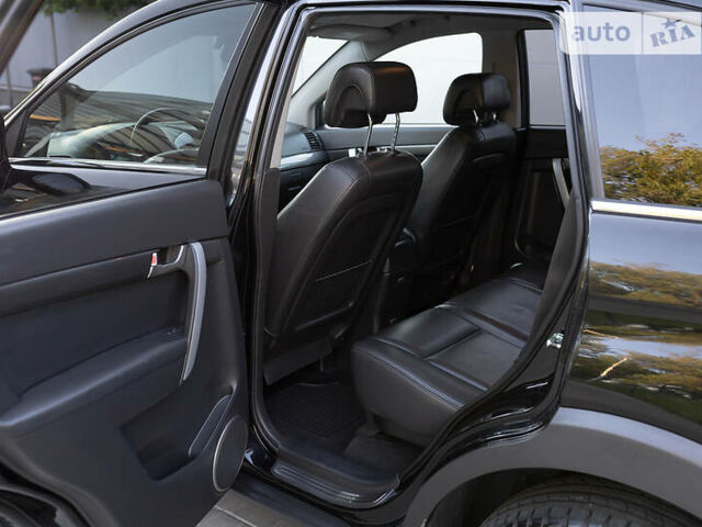 Черный Шевроле Каптива, объемом двигателя 2 л и пробегом 216 тыс. км за 8500 $, фото 33 на Automoto.ua