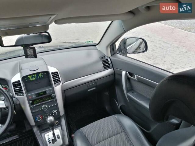Чорний Шевроле Каптіва, об'ємом двигуна 2 л та пробігом 212 тис. км за 9450 $, фото 65 на Automoto.ua