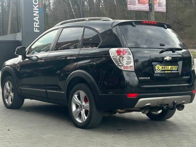 Черный Шевроле Каптива, объемом двигателя 2 л и пробегом 177 тыс. км за 9500 $, фото 3 на Automoto.ua