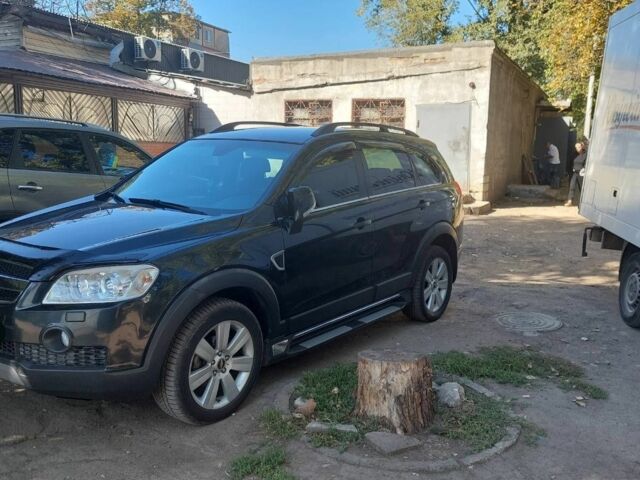 Чорний Шевроле Каптіва, об'ємом двигуна 2.4 л та пробігом 180 тис. км за 8500 $, фото 1 на Automoto.ua