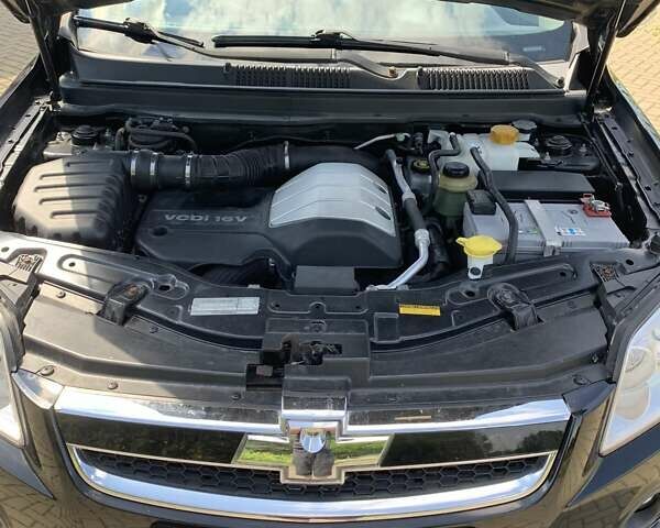 Черный Шевроле Каптива, объемом двигателя 1.99 л и пробегом 166 тыс. км за 8600 $, фото 25 на Automoto.ua