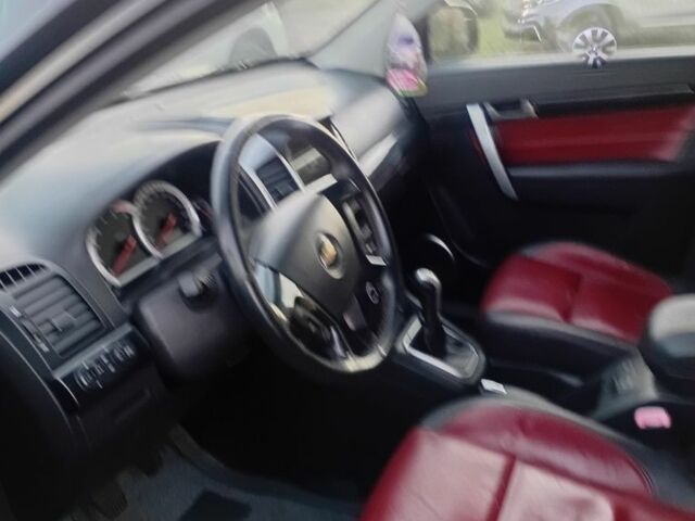 Черный Шевроле Каптива, объемом двигателя 2 л и пробегом 250 тыс. км за 5000 $, фото 6 на Automoto.ua