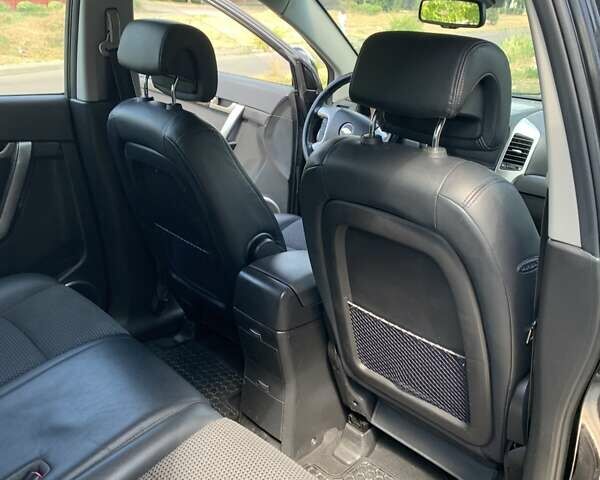 Черный Шевроле Каптива, объемом двигателя 1.99 л и пробегом 166 тыс. км за 8600 $, фото 17 на Automoto.ua