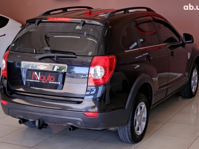 Черный Шевроле Каптива, объемом двигателя 2.4 л и пробегом 173 тыс. км за 6900 $, фото 4 на Automoto.ua
