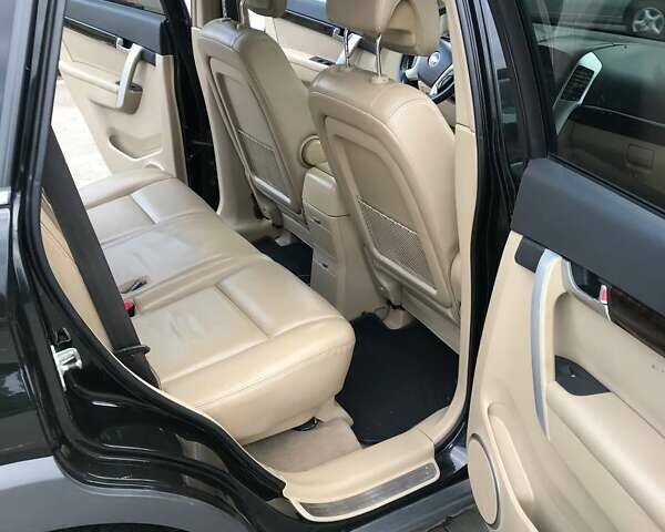 Чорний Шевроле Каптіва, об'ємом двигуна 2 л та пробігом 240 тис. км за 8950 $, фото 5 на Automoto.ua