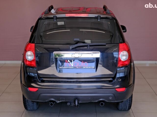 Черный Шевроле Каптива, объемом двигателя 2.4 л и пробегом 173 тыс. км за 6900 $, фото 5 на Automoto.ua