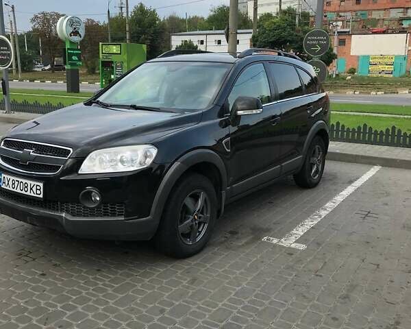 Чорний Шевроле Каптіва, об'ємом двигуна 2 л та пробігом 240 тис. км за 8950 $, фото 1 на Automoto.ua