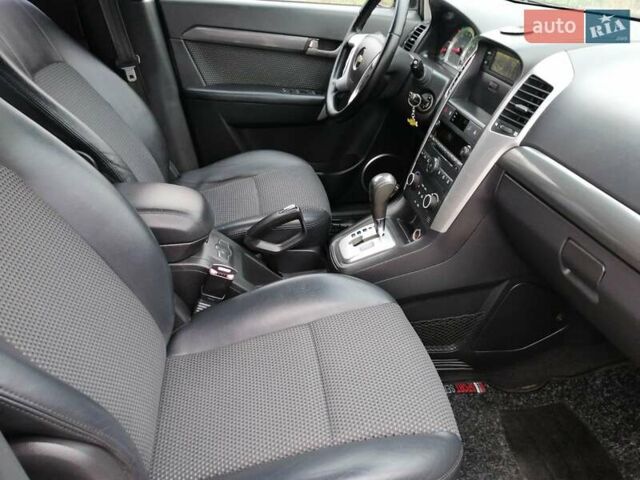 Чорний Шевроле Каптіва, об'ємом двигуна 2 л та пробігом 212 тис. км за 9450 $, фото 50 на Automoto.ua