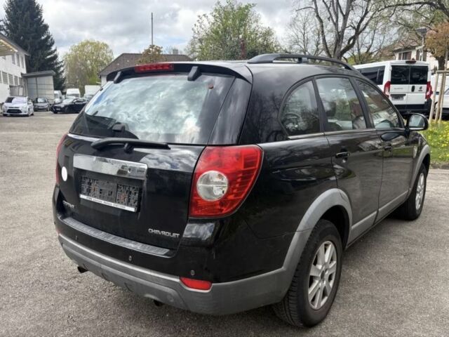 Черный Шевроле Каптива, объемом двигателя 2 л и пробегом 265 тыс. км за 4450 $, фото 2 на Automoto.ua