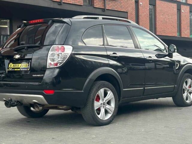 Черный Шевроле Каптива, объемом двигателя 2 л и пробегом 177 тыс. км за 9500 $, фото 5 на Automoto.ua